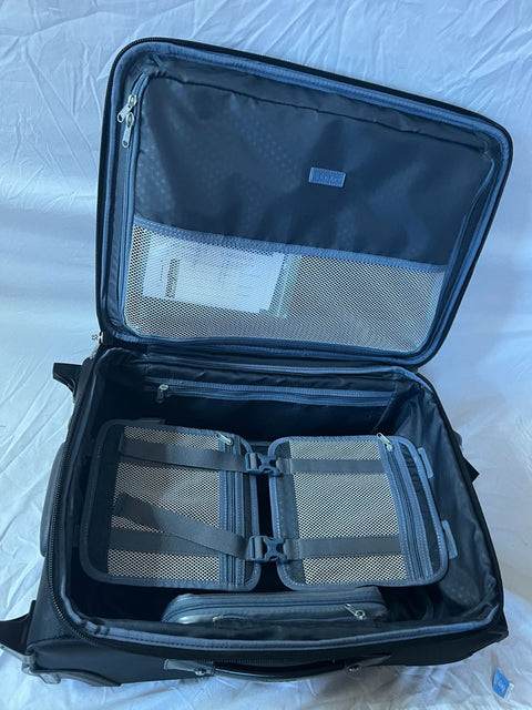 $680 Travelpro Luggage Platinum Elite 22" Expandable Carry-on Two Wheel Suiter