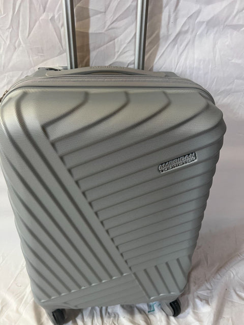 $250 New American Tourister DLX 20" Expandable Spinner Luggage Carry-On Silver