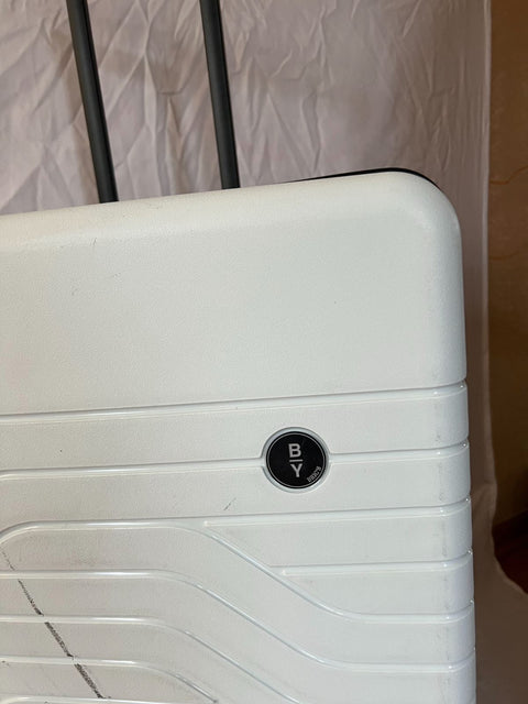 $498 Bric's By Ulisse 30" Expandable Spinner Luggage White Hardcase Check In