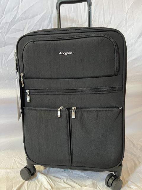 New Baggallini luggage only 22" Carry-on 4 wheel 22 carry on Suitcase