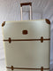 New Brics Bellagio 2.0 Spinner Trunk 32" Large Suitcase Hardside Luggage Cream